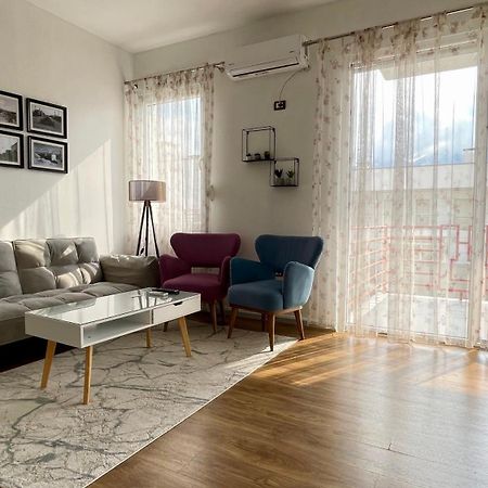 21° Bs Pazari City Center Comfort Apartment Tiranë Luaran gambar